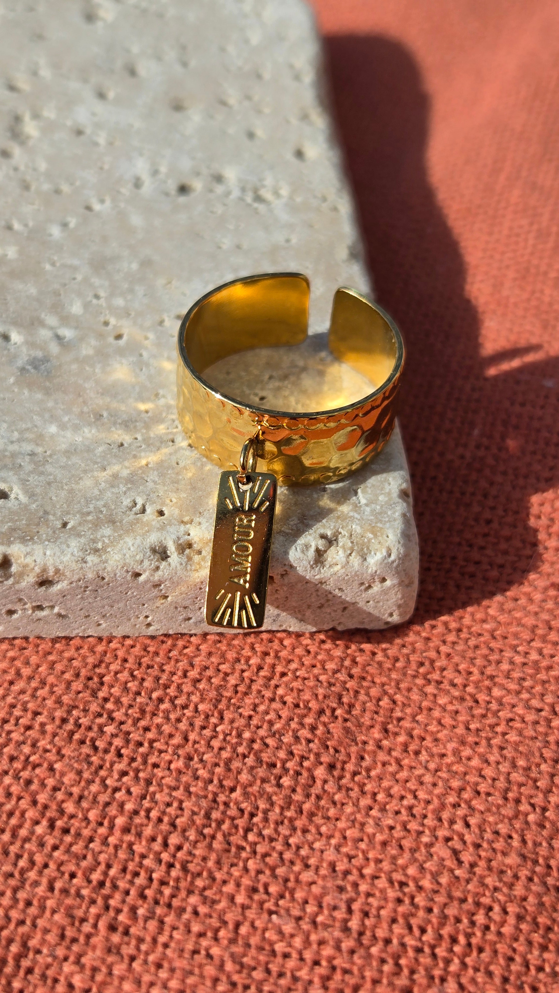 Bague AMOUR