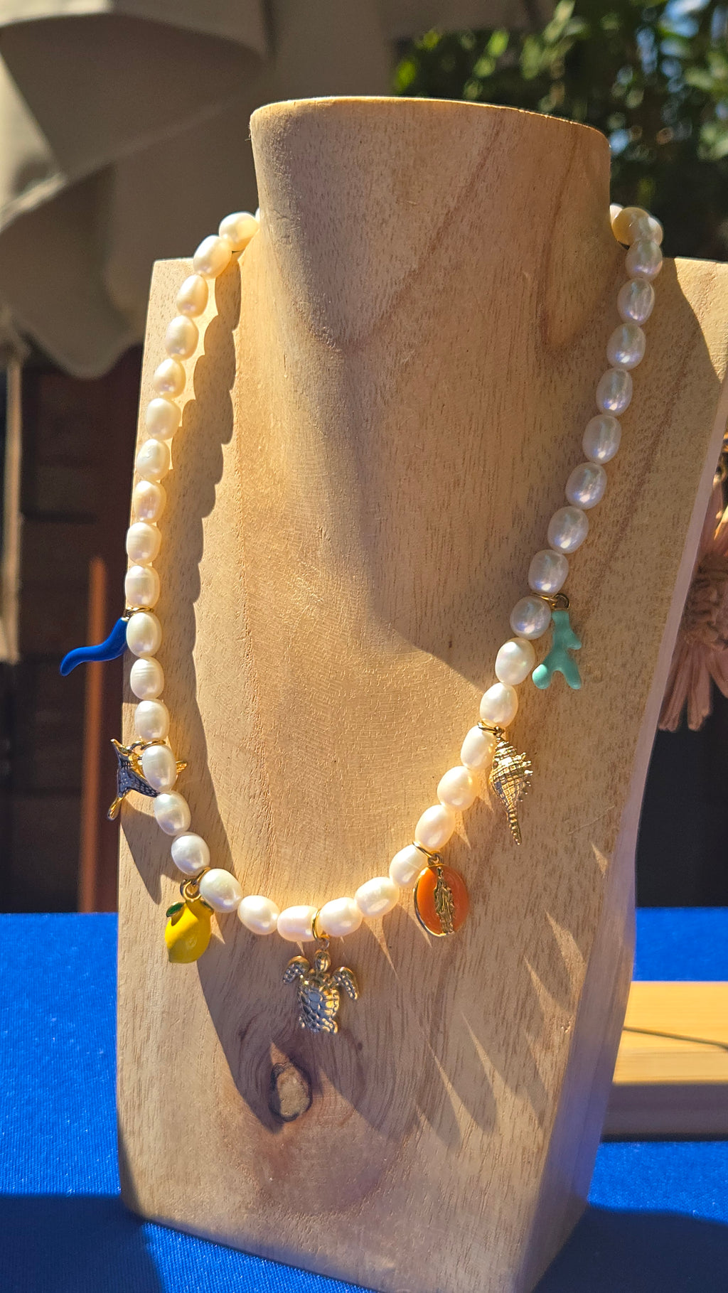 Collier à breloque en perle d'eau douce